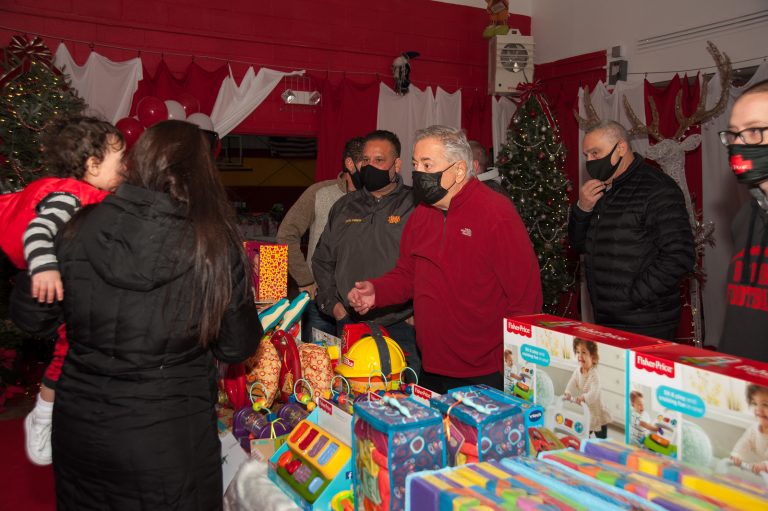 North Bergen gets in the Christmas spirit