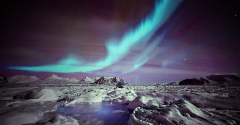 Alaska’s Northern Lights Show Features Unexpected Blue Spiral
