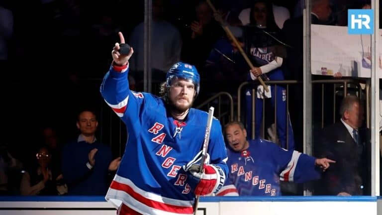 Ryan Lindgren Signs One-Year Contract with New York Rangers