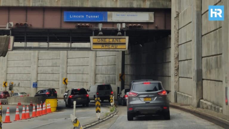 Major Commuting Nightmare in New Jersey After Lincoln Tunnel Accident Causes Massive Delays