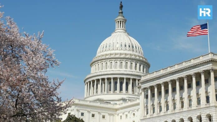 US Avoids Government Shutdown