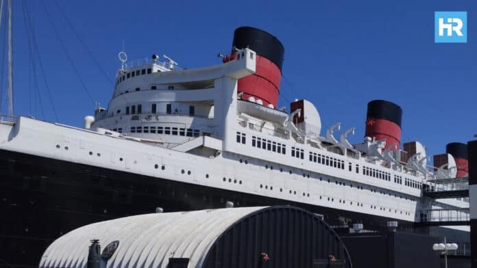 Visiting the Queen Mary Ship