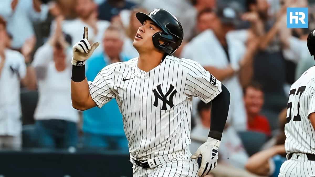 Anthony Volpe’s Elbow Injury Interrupts Yankees’ Dominant Start Against Red Sox