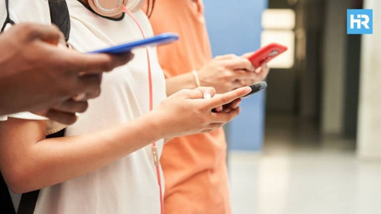 Jersey City Schools Enforce School Phone Ban Starting October