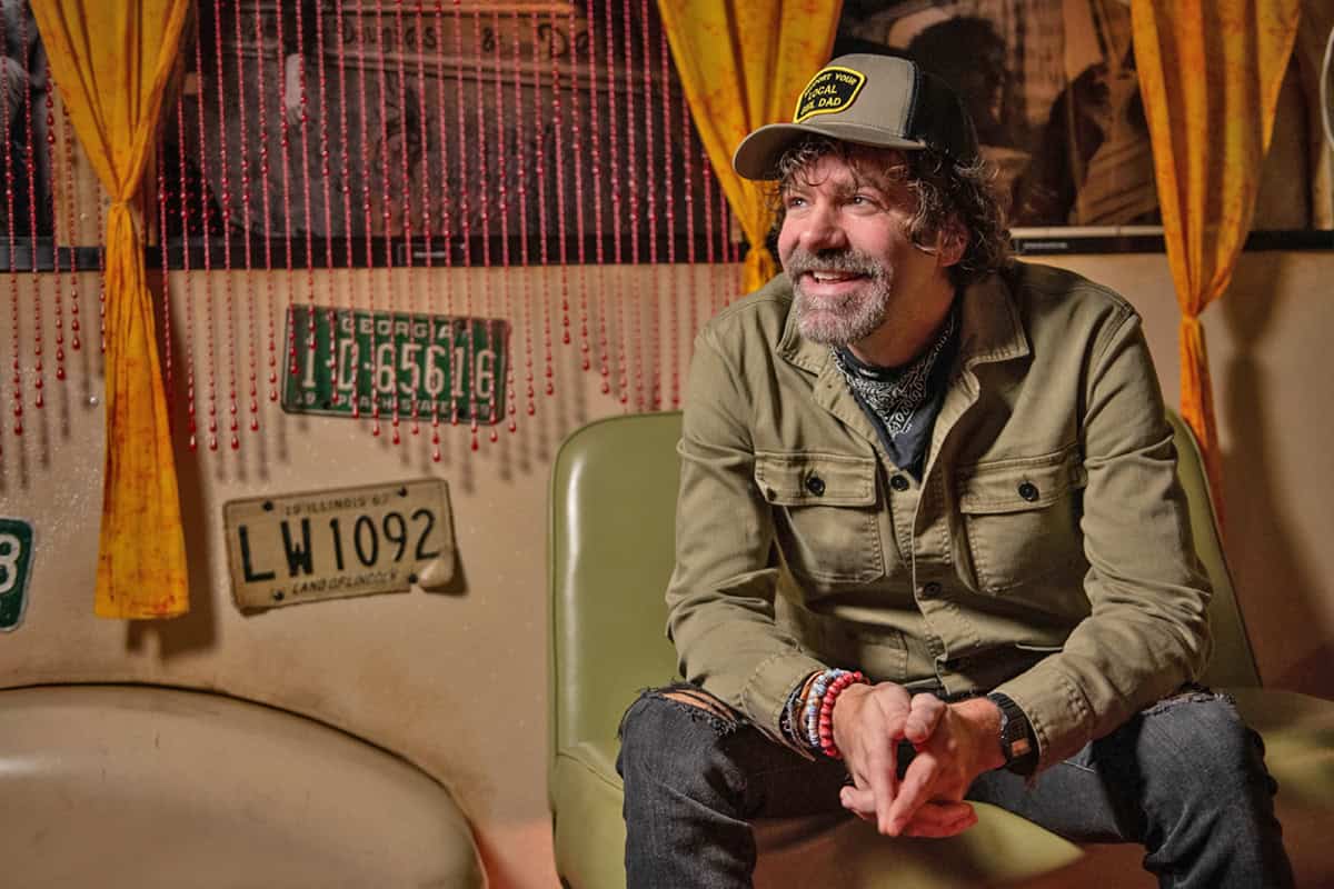 Troubadour Acoustic Concerts presents Stephen Kellogg's Old Friends Tour featuring the Kellogg Sisters with Sydney Leigh Carlson opening