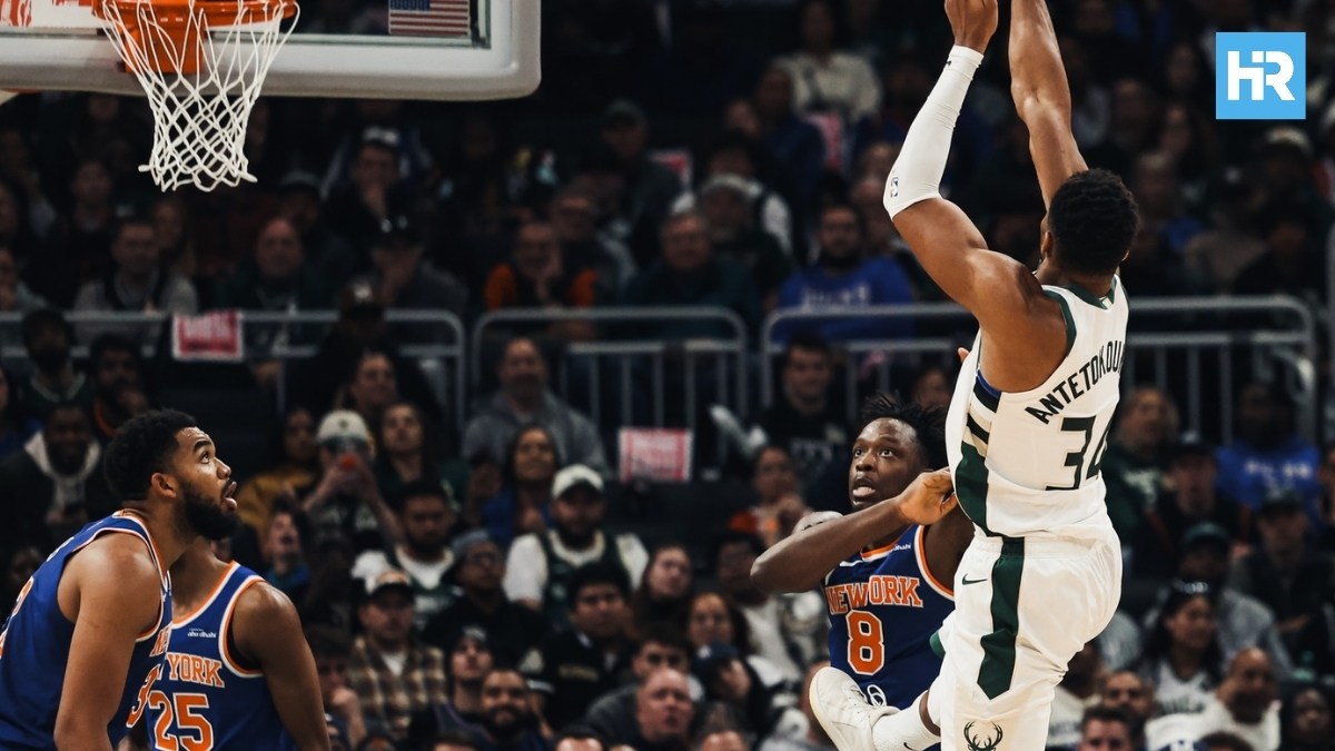 Giannis Antetokounmpo Scores 37 as Bucks Beat Knicks 121-111, Denies Trade Reports