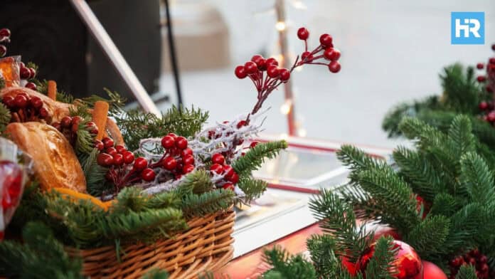 Holiday Square Market