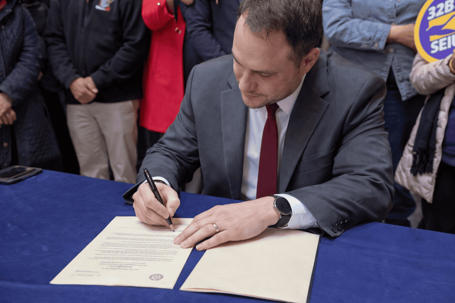 Mayor Solomon Signs Executive Order Expanding Jersey City Sanctuary Protections